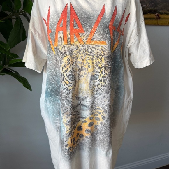 Graphic Leopard Print T-Shirt Dress - Picture 3 of 4